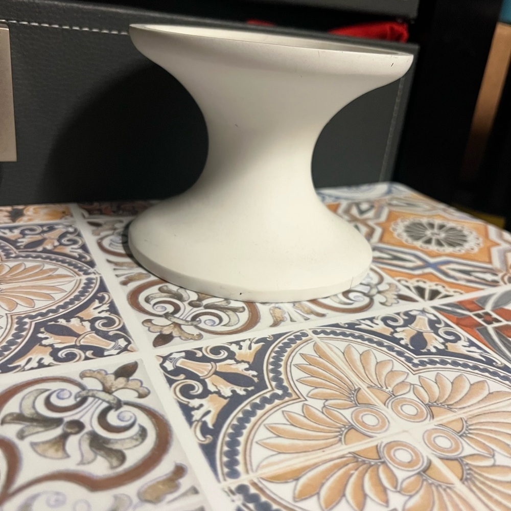 Bath & body works candle holder